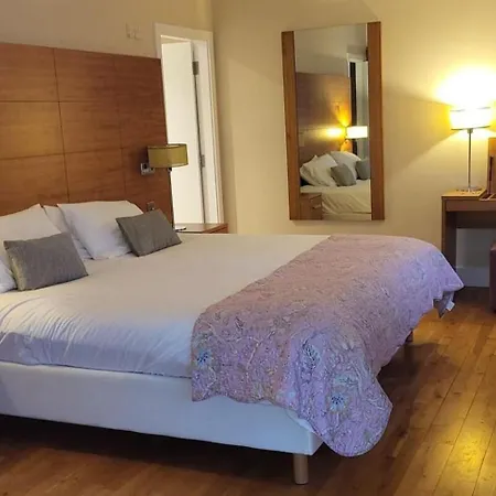 Luxury 2 Bed Beside 度假居