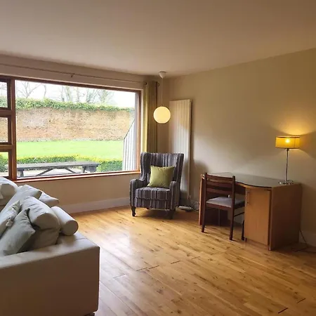 Luxury 2 Bed Beside Castlemartyr